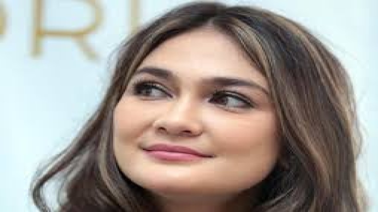Luna Maya/ist