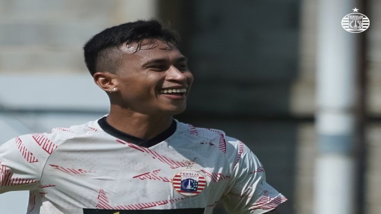 Penyerang sayap Persija, Osvaldo Haay