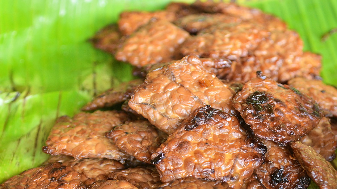 Tempe Bacem (tasteatlas.com)