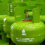 Tumpukan gas LPG 3 kilogram-1642585096