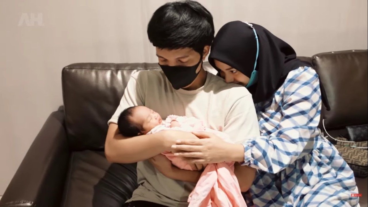 Atta Halilintar, Aurel Hermansyah dan Baby A/ist