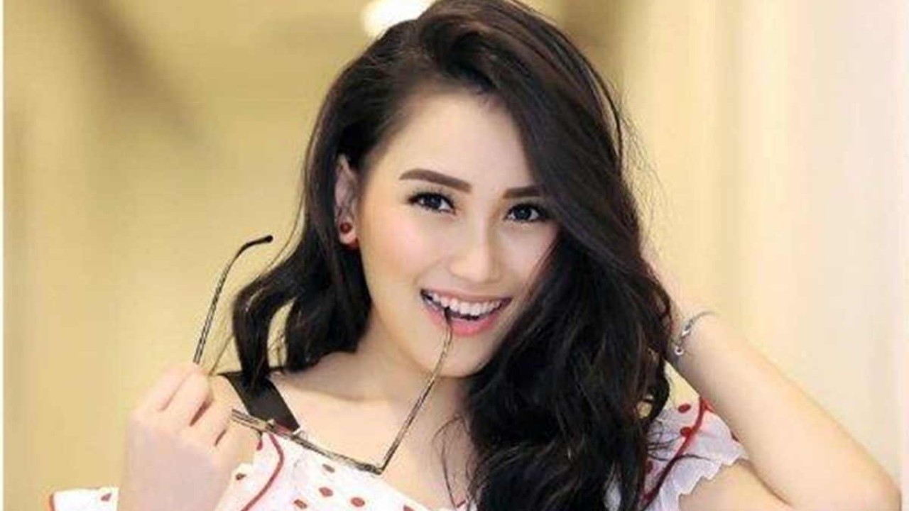Ayu Ting Ting/ist