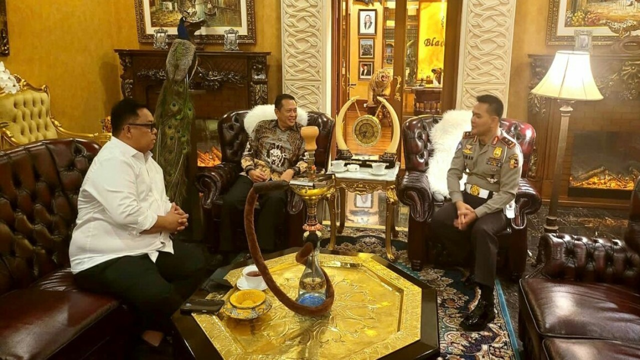 Bamsoet bersama Kakorlantas.