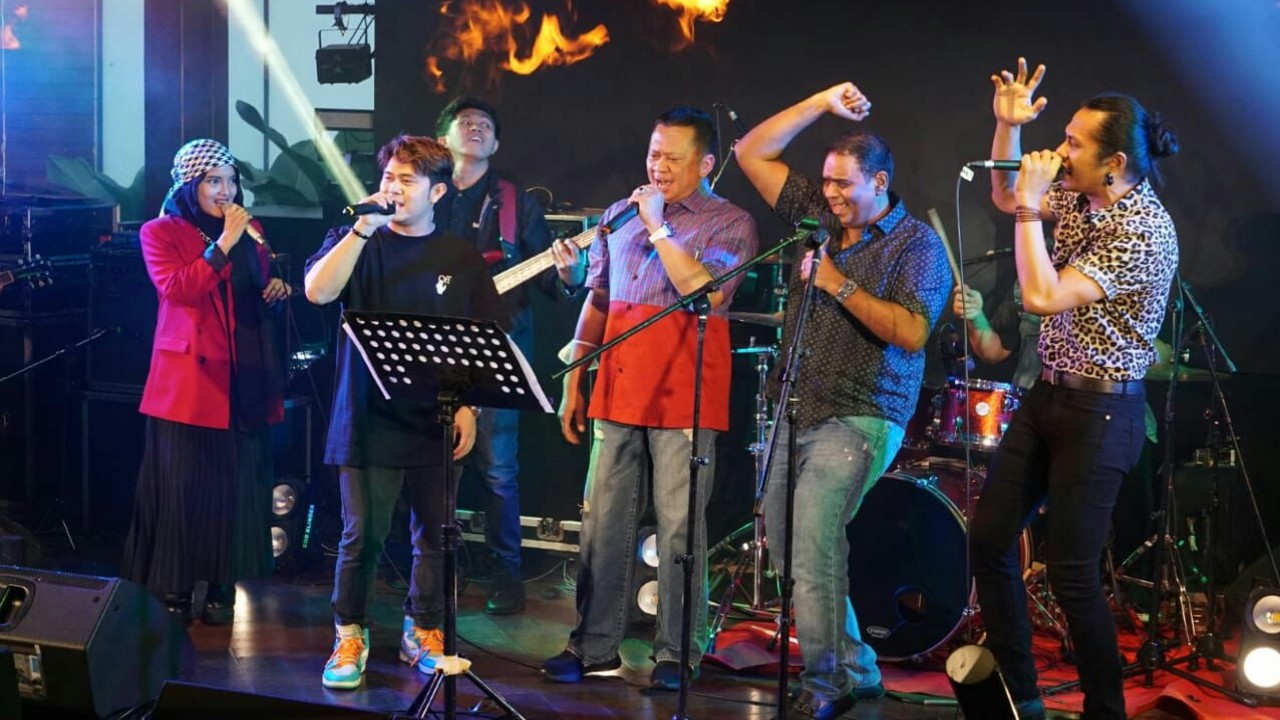 Bamsoet bersama Marco Isaak.