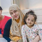 Fairus A Rafiq bersama suami dan anak-anaknya-1644821091