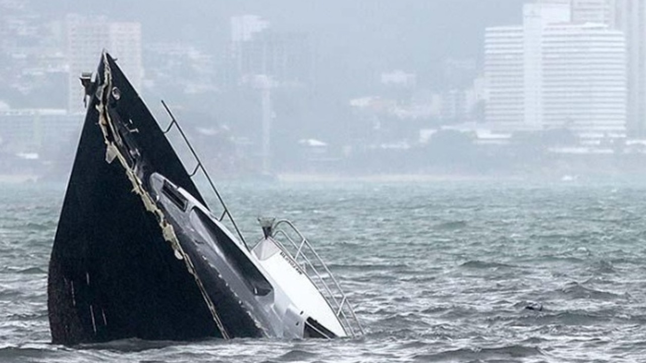 Ilustrasi Kapal Tenggelam. (AFP/ Pedro Pardo)