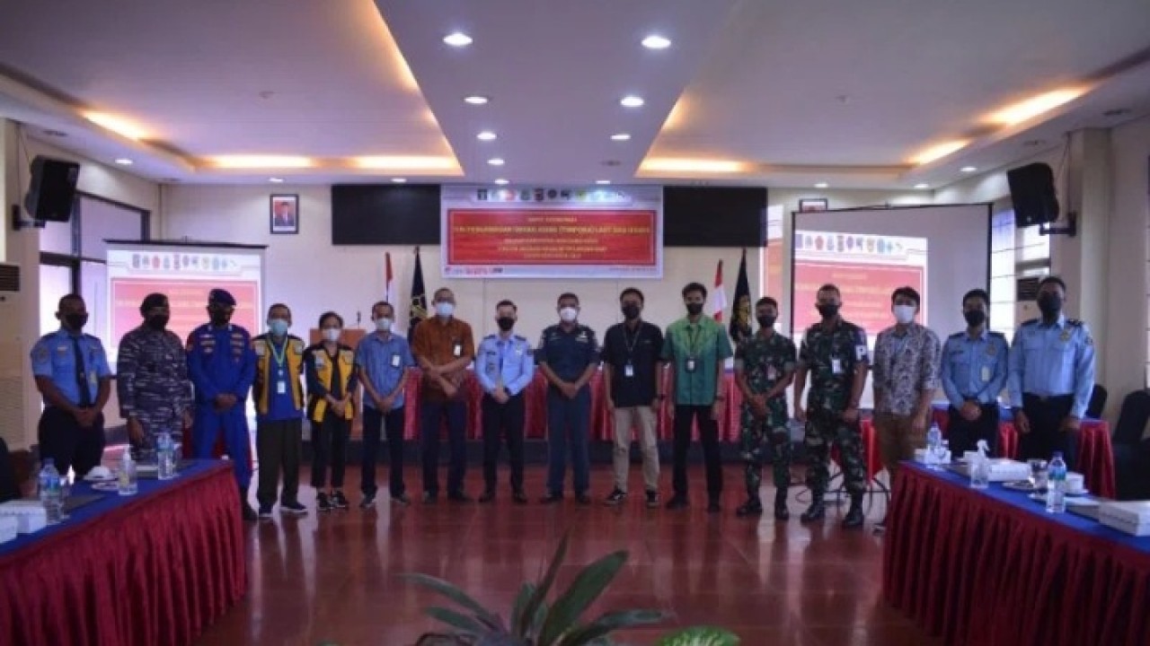 Kantor Imigrasi Labuan Bajo, Flores- NTT membentuk Timpora khusus darat dan laut dalam rangka mencegah tindakan ilegal yang membahayakan keamanan. Foto (istimewa)