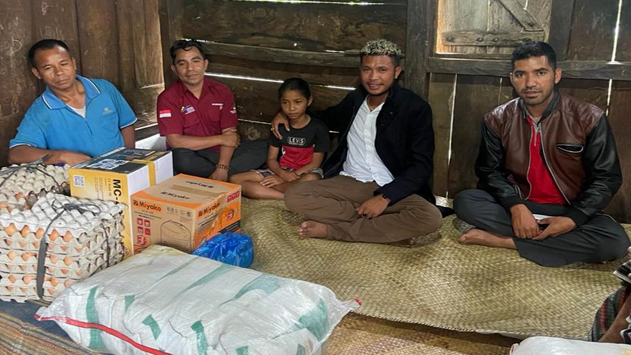 Karolina Verawati gadis belia yang sudah yatim piatu. (istimewa)