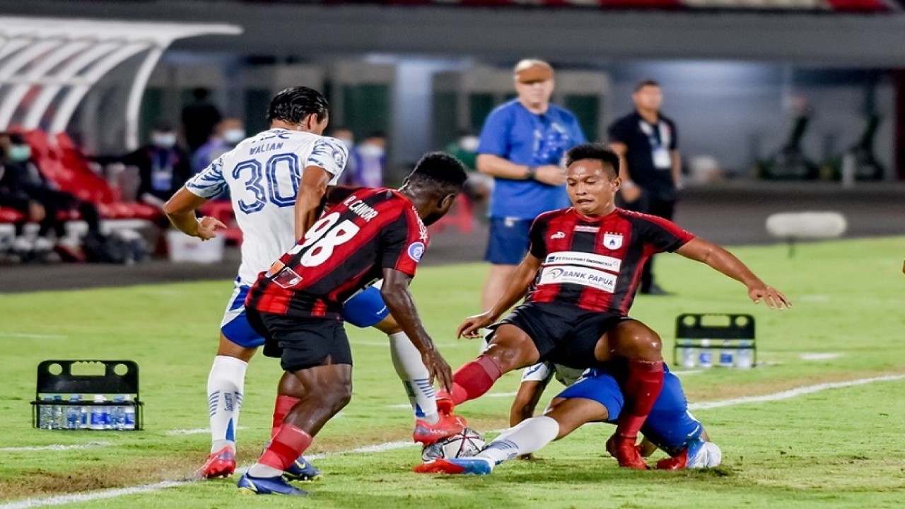 Laga Persipura vs Persib