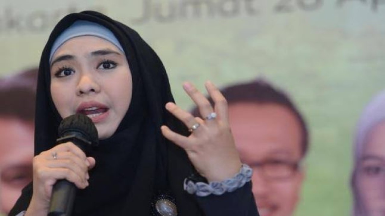 Oki Setiana Dewi dihujat netizen karena ceramah soal KDRT/ist
