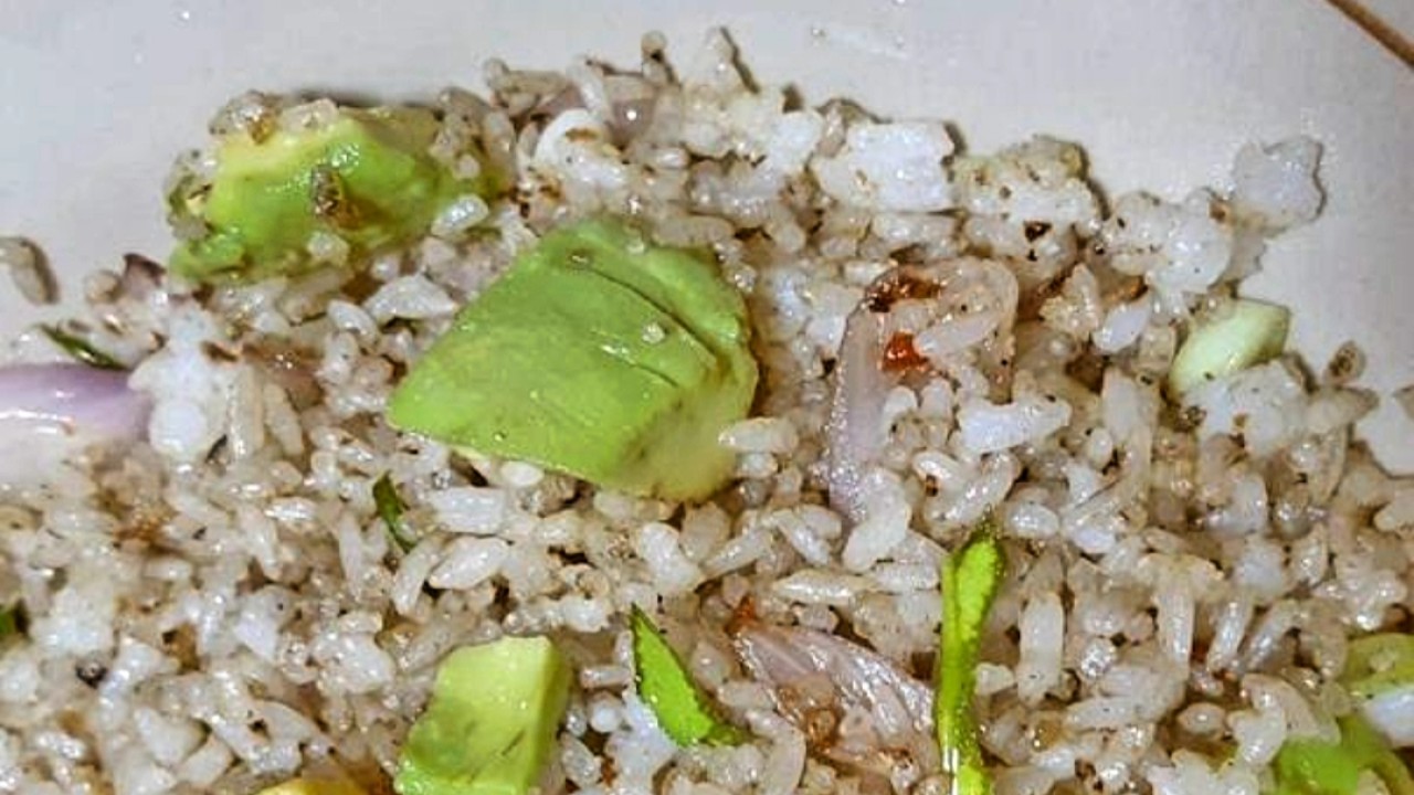 Penampakan nasi goreng alpukat. (net)