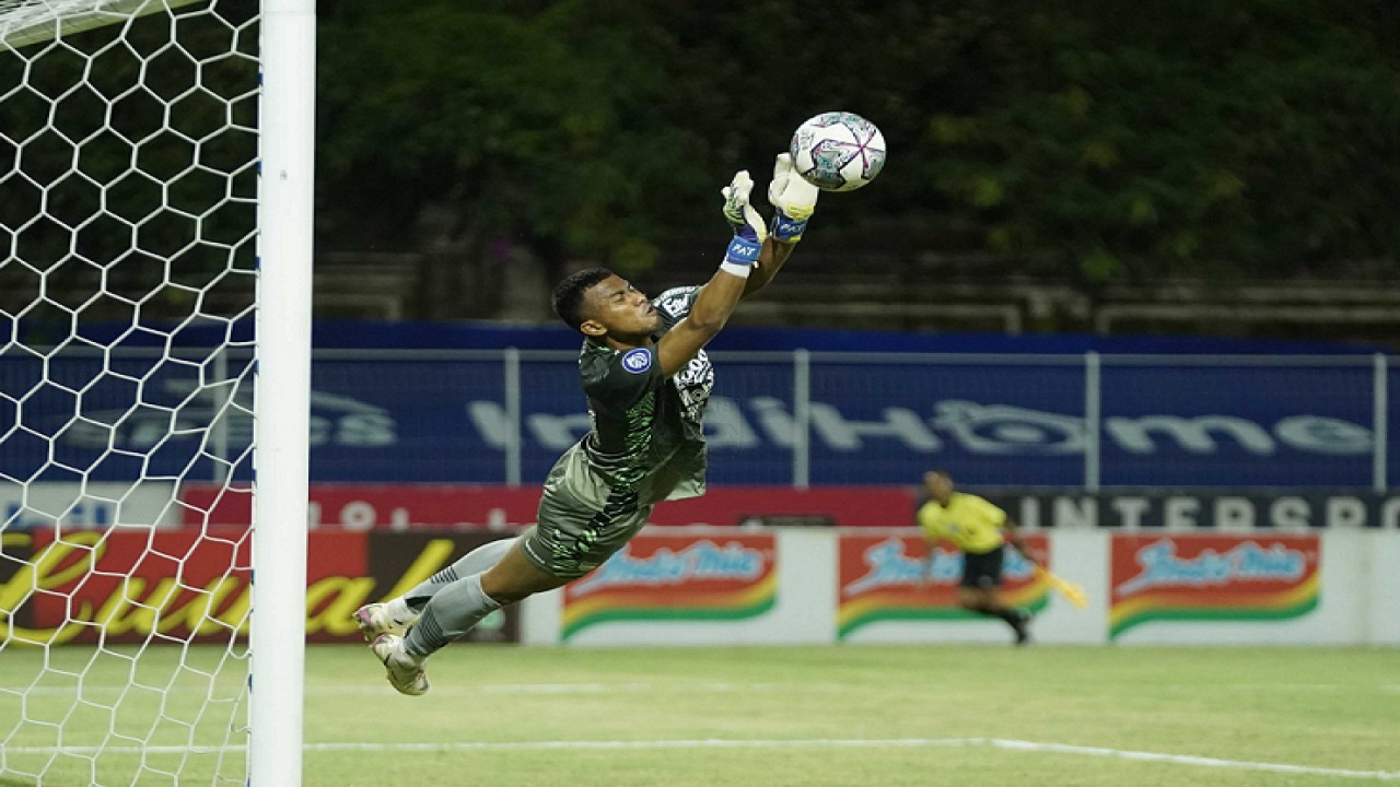 Penjaga gawang Persib, Teja Paku Alam