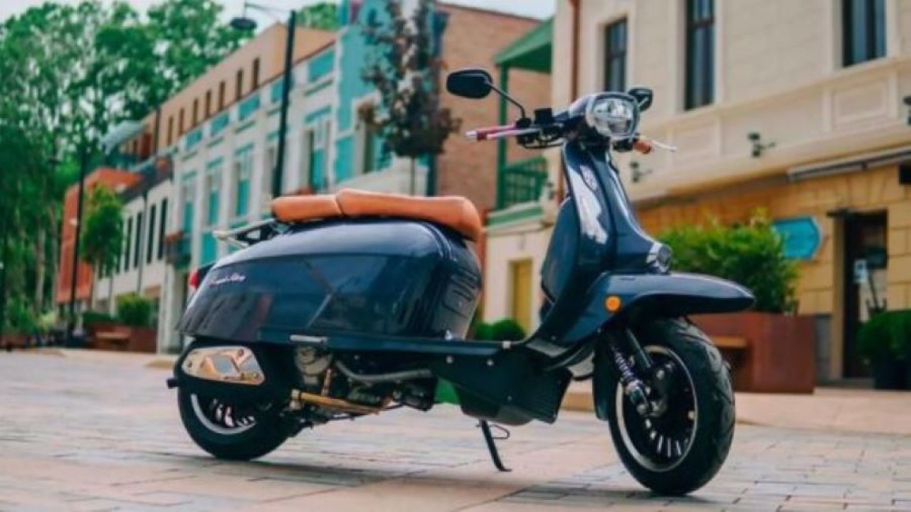 Royal Alloy GP 125 S. (RideApart)