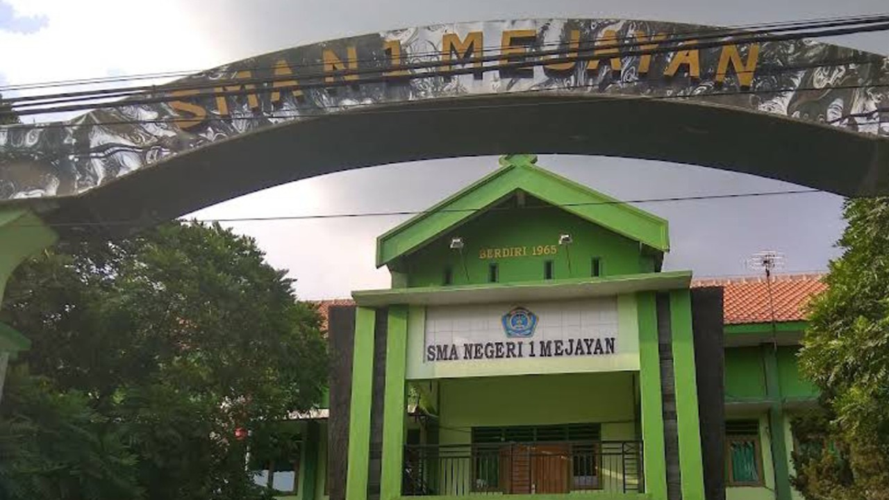 Sekolah SMAN 1 Mejayan (Arie Dwi Indiarto)