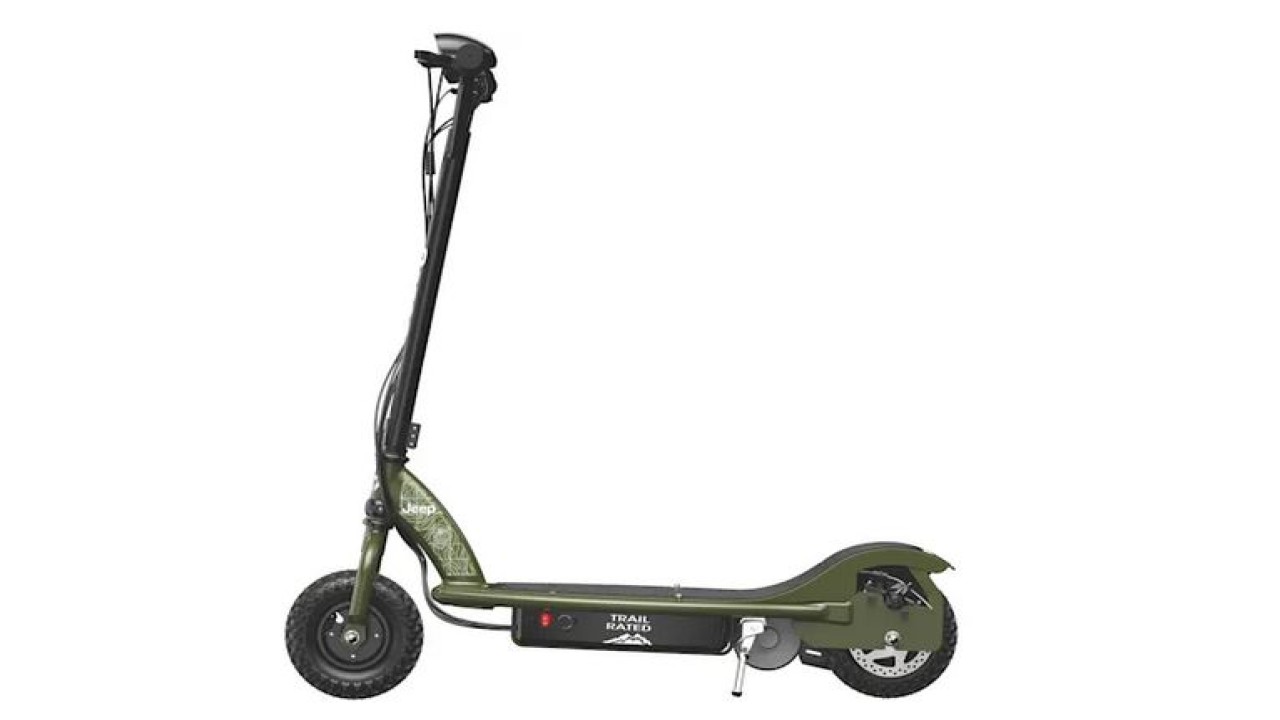 Skuter listrik RX200 baru. (Gizmochina)