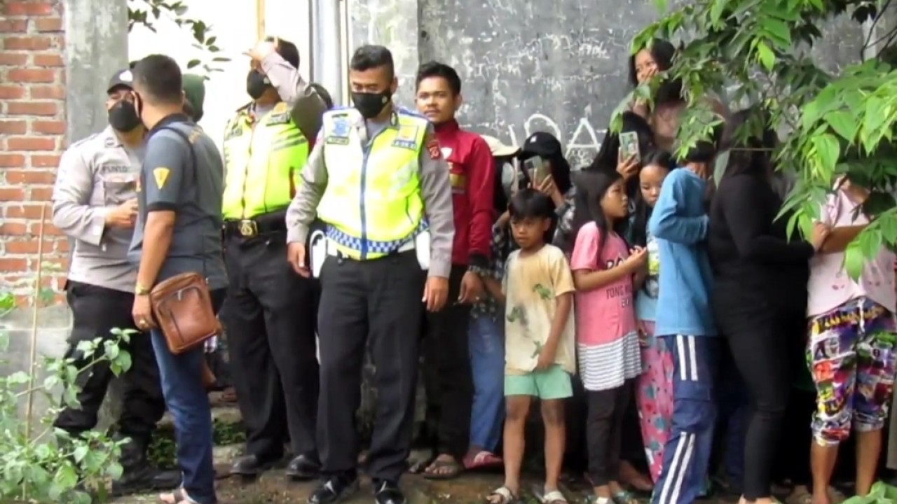 Warga geger temukan mayat bayi. Foto: Saifal