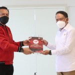 Ketua Harian PBESI, KomJen Pol.Drs. Bambang Sunarwibowo bersama Menpora Zainudin Amali-1646395442