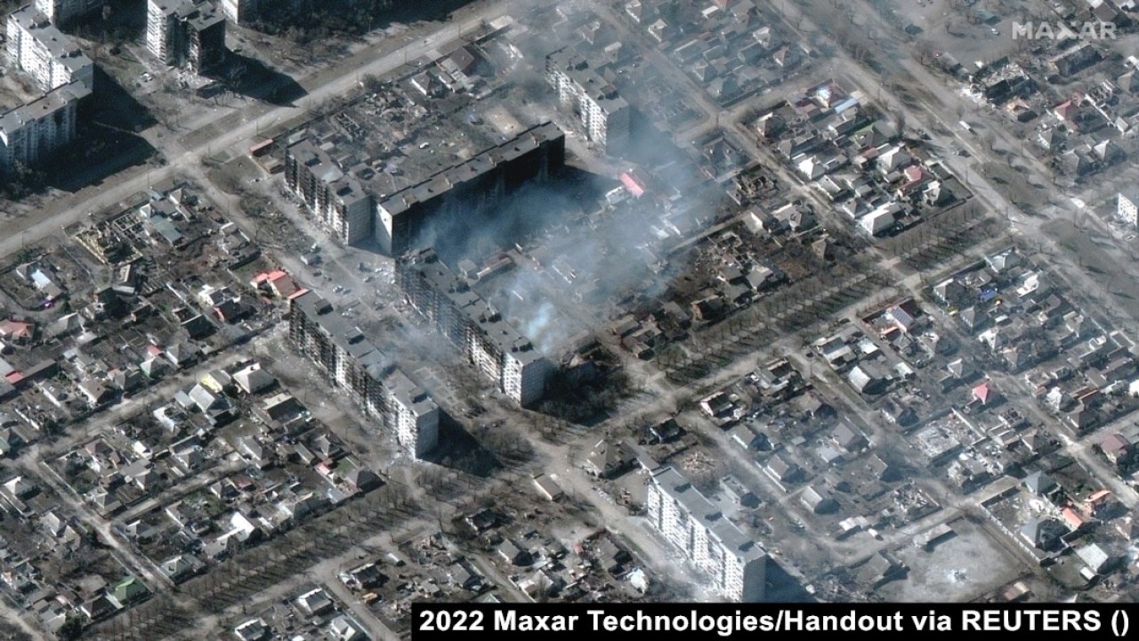 Kota Mariupol yang hancur akibat serangan Rusia. (Net)