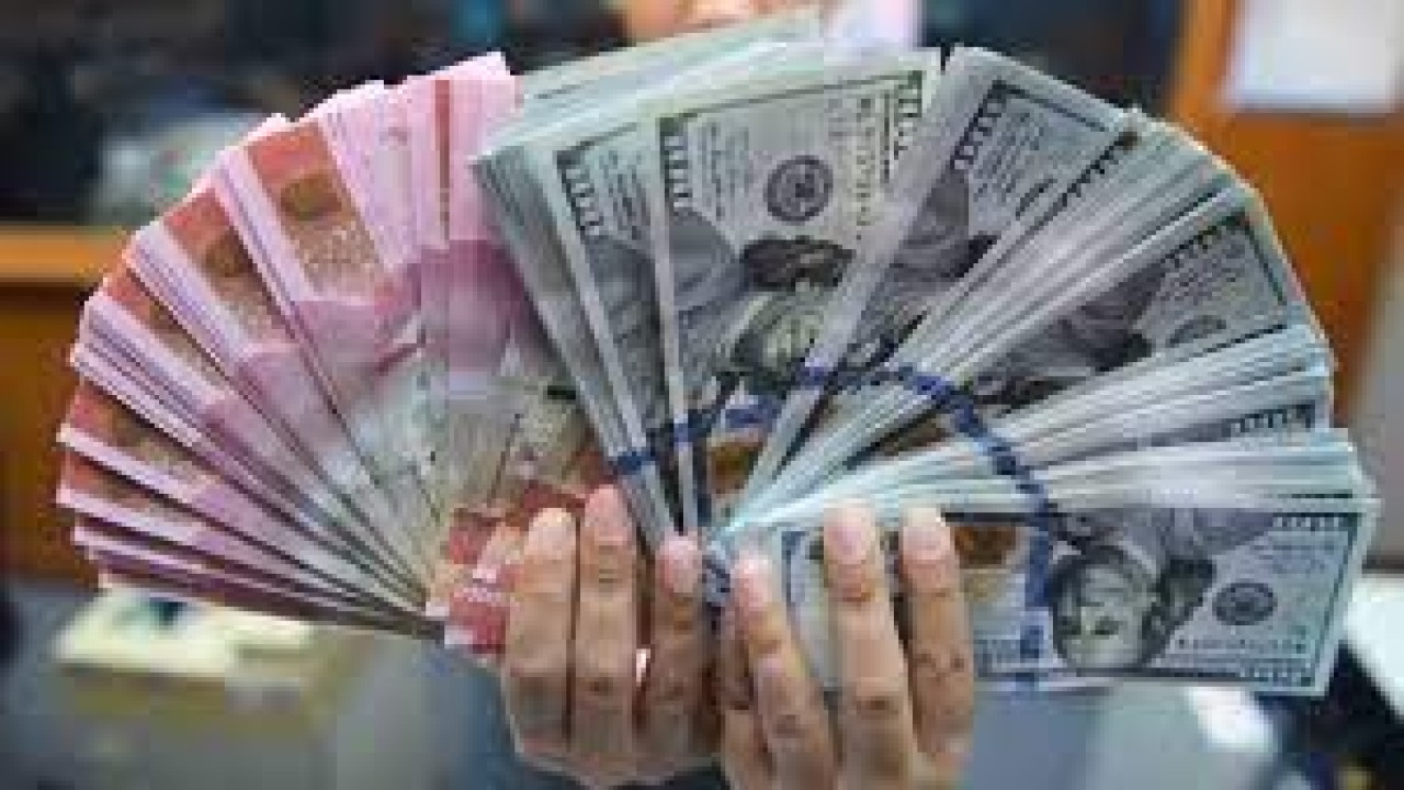 Mata uang rupiah dan dolar AS/ist