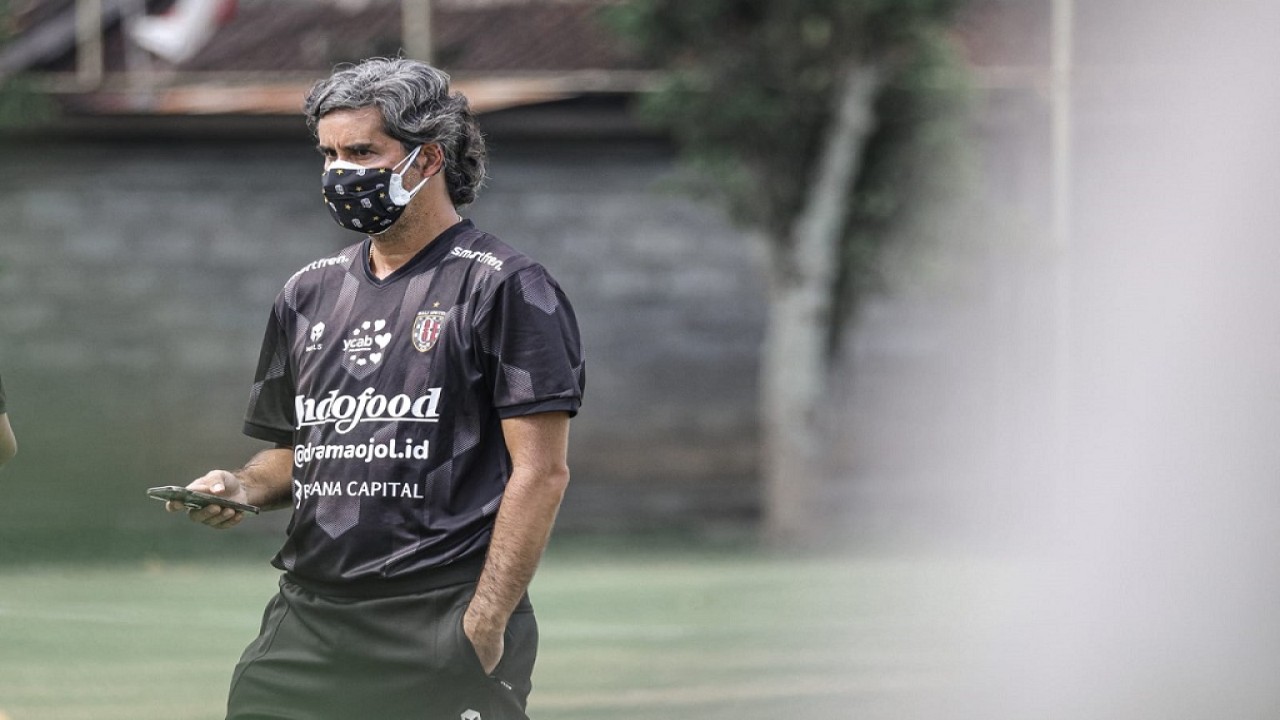 Pelatih Bali United, Stefano Cugurra