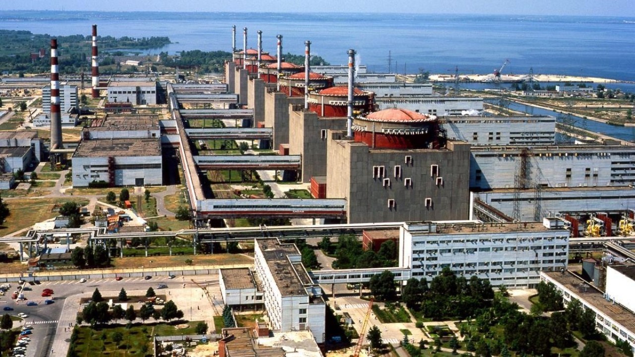 Pembangkit listrik tenaga nuklir Zaporizhzhia di Ukraina. (Istimewa)
