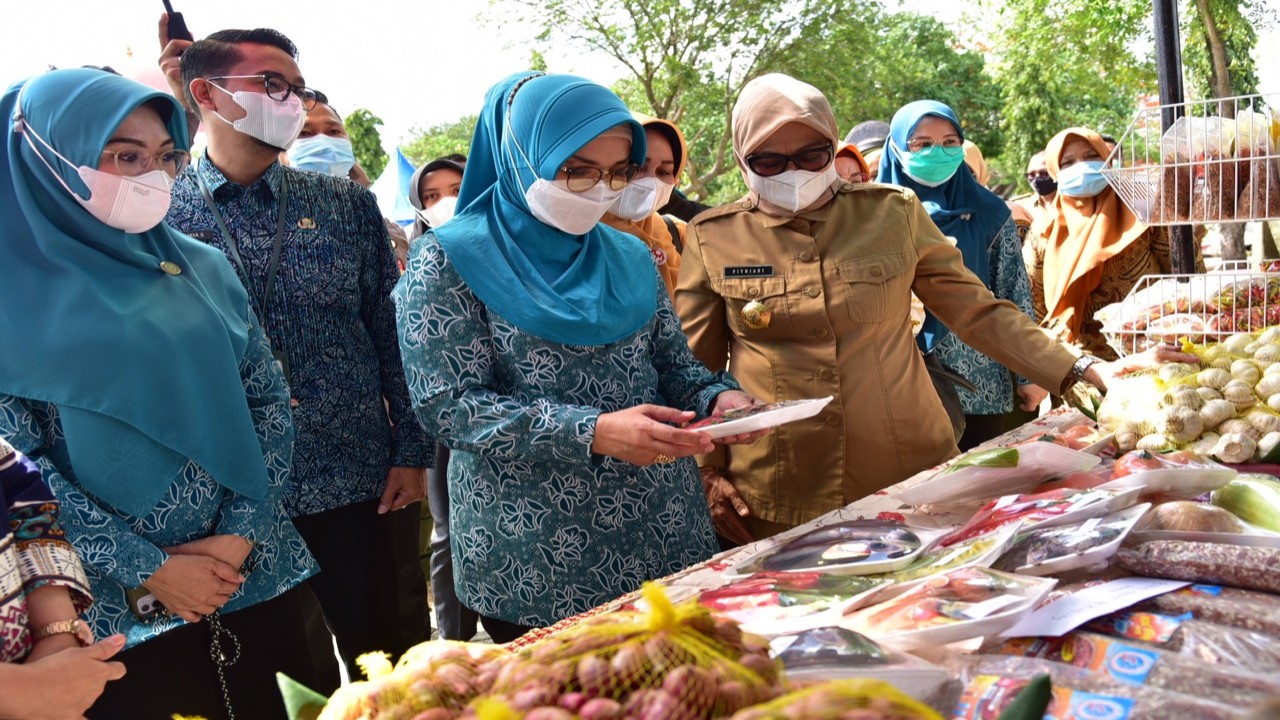 Peninjauan produk UMK/ist