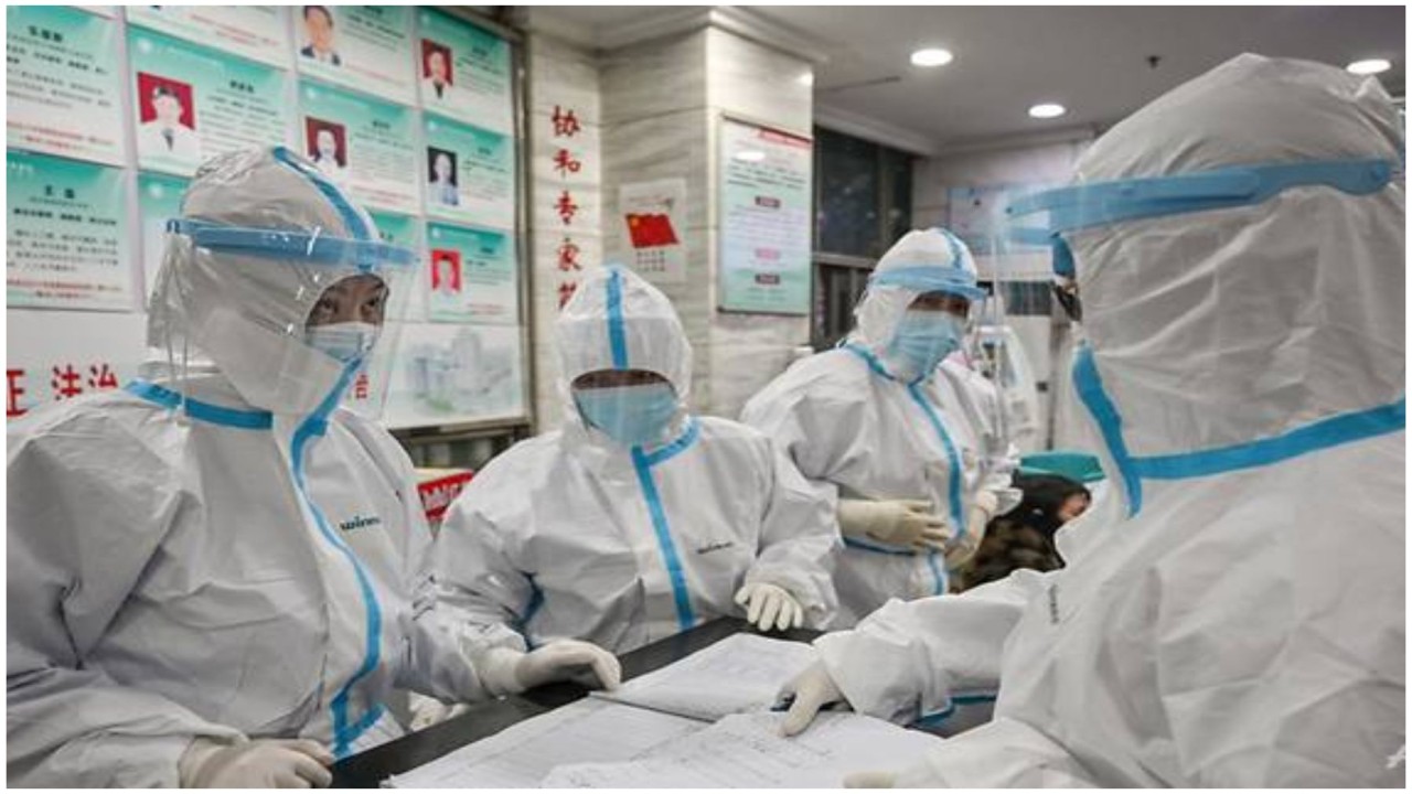 Tenaga kesehatan/ist