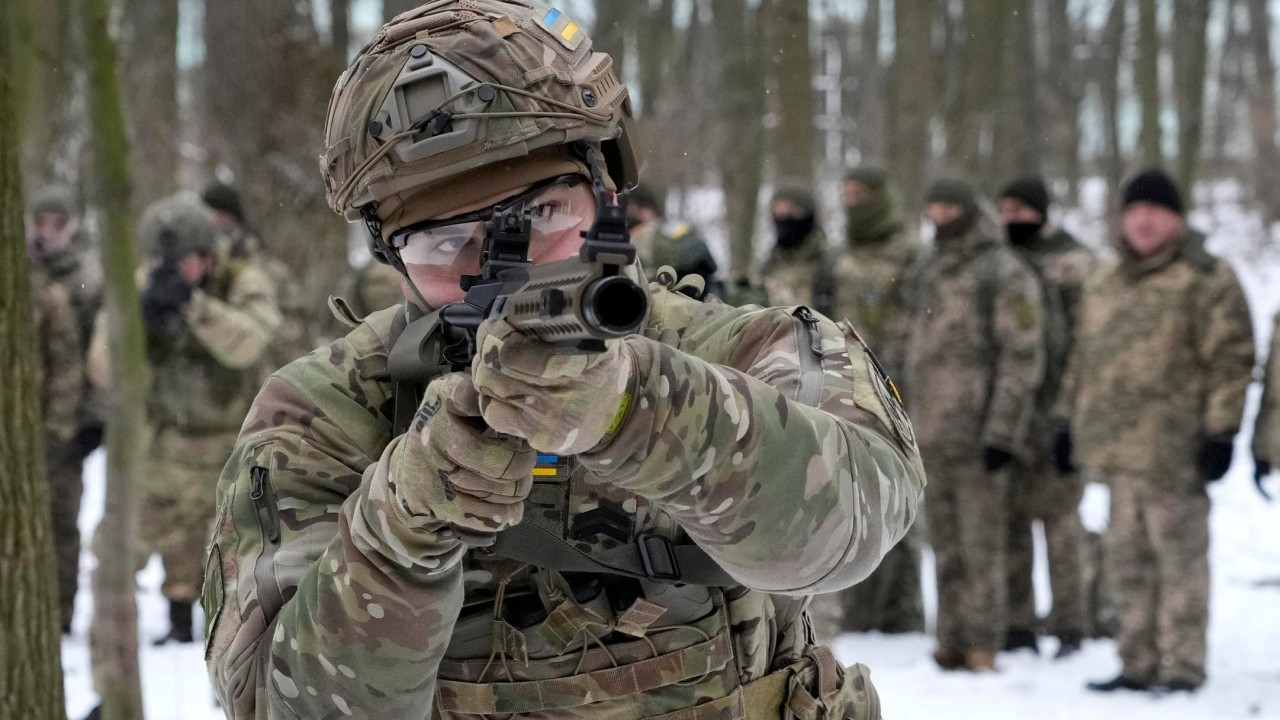 Tentara Ukraina bersiaga menghadapi serangan pasukan Rusia/ist