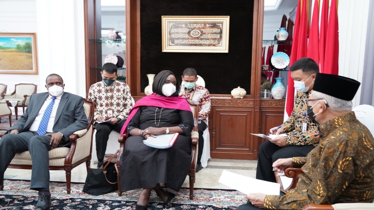 Wapres K.H. Ma’ruf Amin menerima kunjungan Menlu Kenya Raychelle Omamo. (wapresri.go.id)