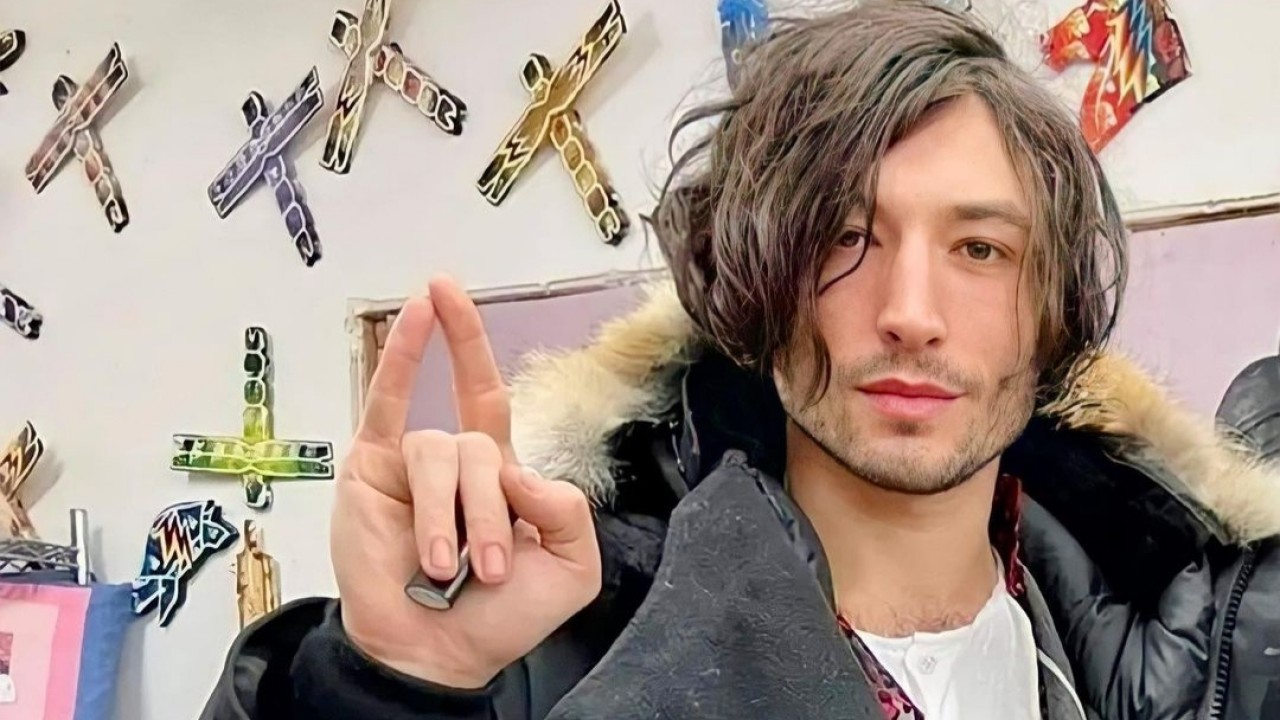 Ezra Miller/net