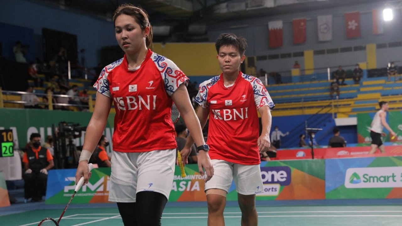 Pasangan ganda putri Ribka Sugiarto/Siti Fadia Silva Ramadhanti