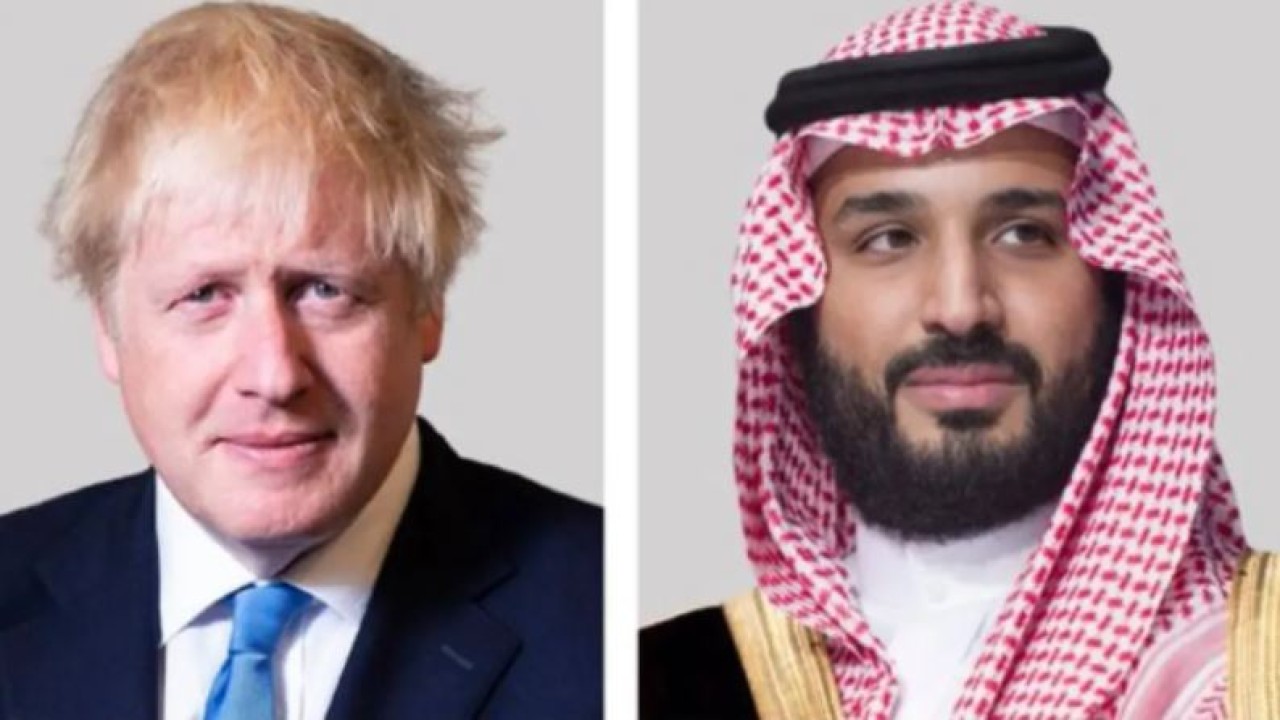 Putra Mahkota Arab Saudi Mohammed bin Salman dan PM Inggris Boris Johnson . (Al Arabiya)