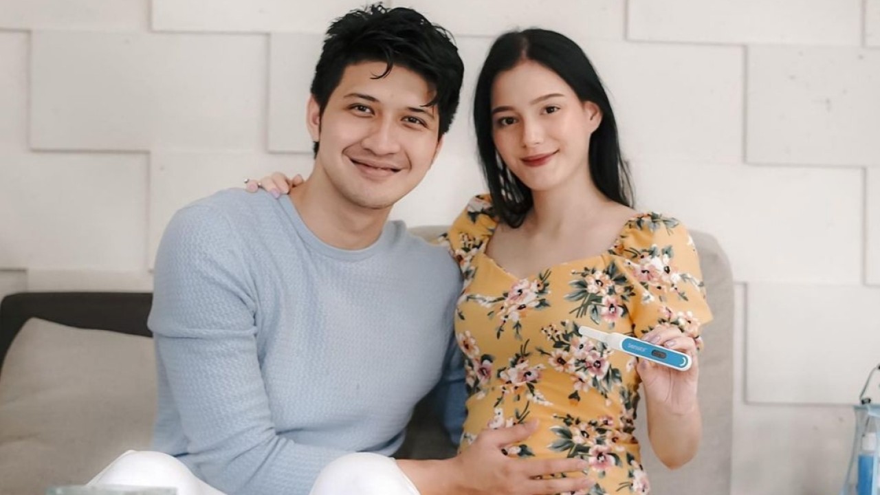 Aditya Zoni dan Yasmine Ow. (Instagram)