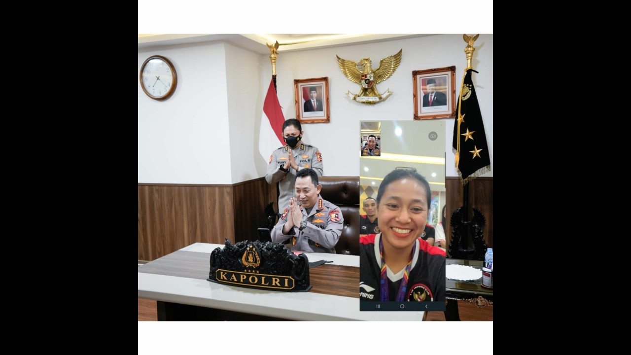 Kapolri saat melakukan video call dengan atlet sepeda peraih medali.