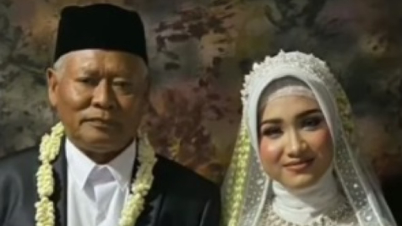 Pernikahan beda usia seorang kakek berusia 65 tahun dengan gadis 19 tahun/ist