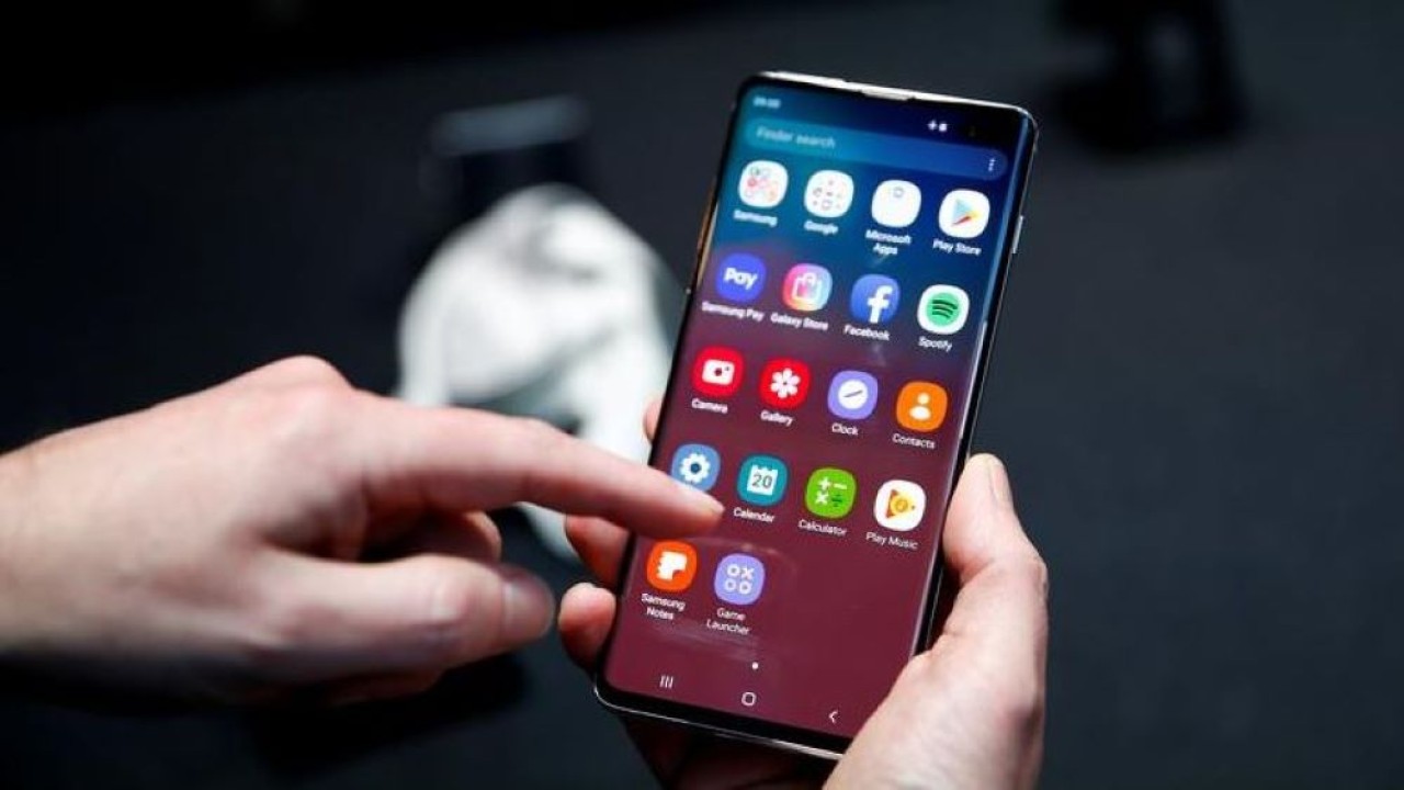 Ilustrasi smartphone Samsung. (Reuters)