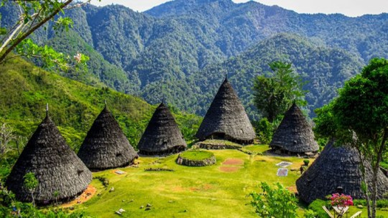 Kampung Adat Wae Rebo. Merdeka.com/Adelia Syafitri