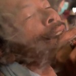 Ilustrasi pria Thailand sedang asyik menghisap ganja-1655291386