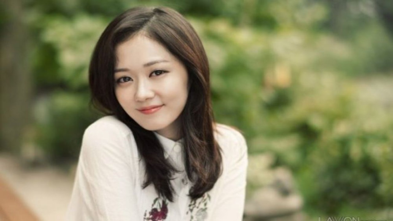 Aktris cantik Jang Nara bakal segera mengakhiri masa lajangnya. (Istimewa)