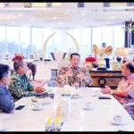 Ketua MPR RI Bambang Soesatyo (tengah)-1656149068