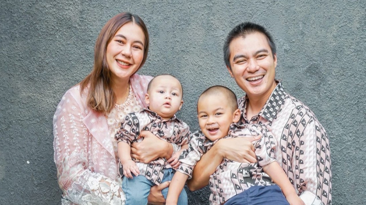 Baim Wong, Paula Verhoeven serta kedua anaknya/Instagram