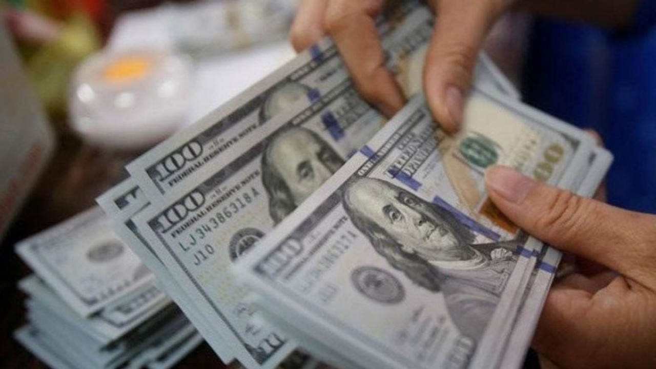 Mata uang dolar AS/ist