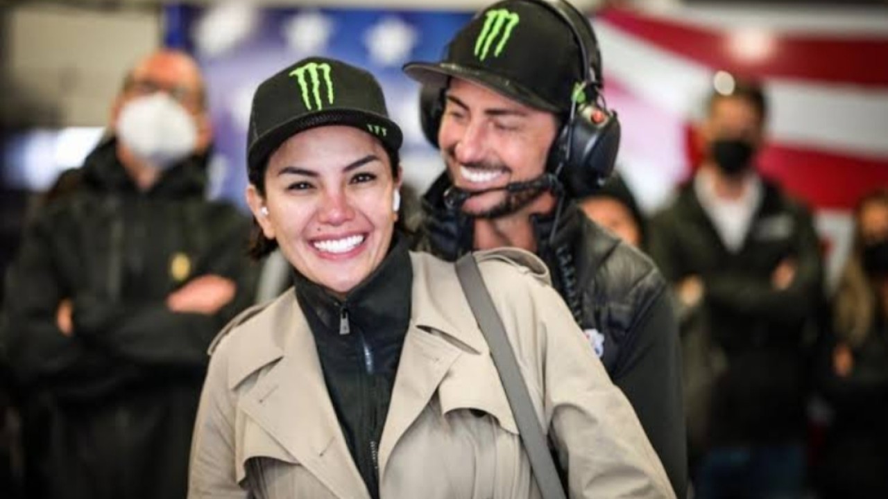 Nikita Mirzani dan John Hopkins/net