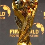 Trofi Piala Dunia. (foto: AFP)-1655180988