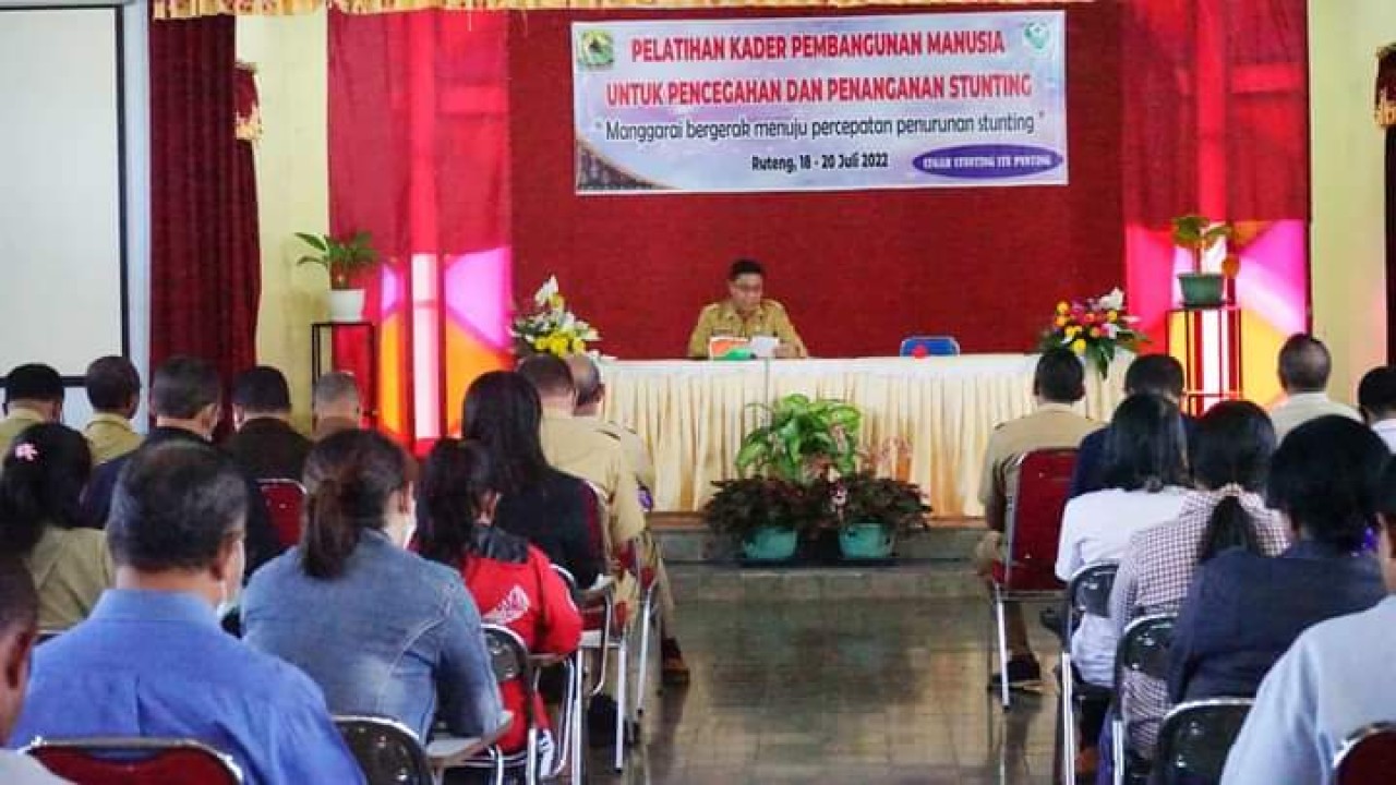 Pelatihan Percepatan Penurunan Stunting di Kabupaten Manggarai yangberlangsung di aula Efata Santu Aloisius Ruteng, Senin (18/7/2022). Foto (Istimewa)