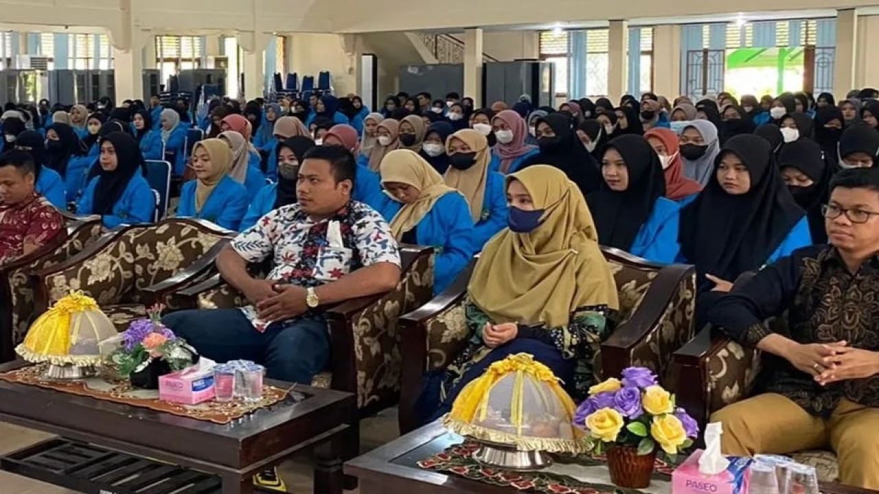 Pemberian pembekalan peserta PPL IAIN Kendari. (Istimewa)