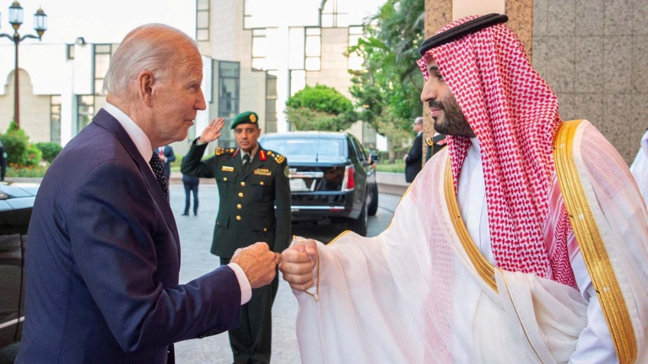 Presiden AS Joe Biden (kiri) bertemu  Putra Mahkota Mohammed bin Salman/ist