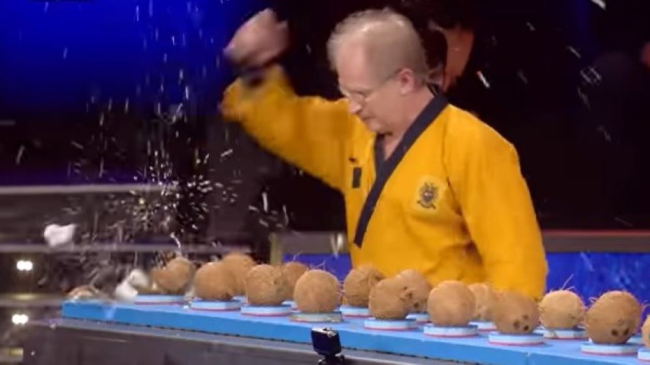 Muhamed Kahrimanovic berhasil memecahkan rekor dunia untuk keenam kalinya. (Tangkapan layar).