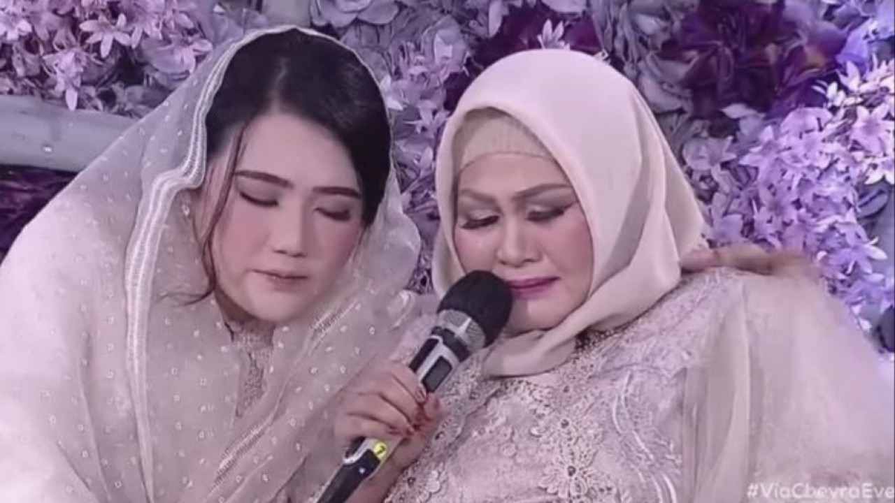 Via Vallen menggelar pengajian jelang menikah/net