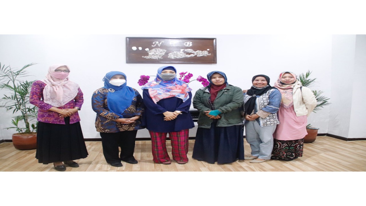 Wakil Gubernur NTB, Sitti Rohmi Djalilah, menerima audiensi dengan perwakilan Perempuan Adat NTB. Foto (Istimewa)